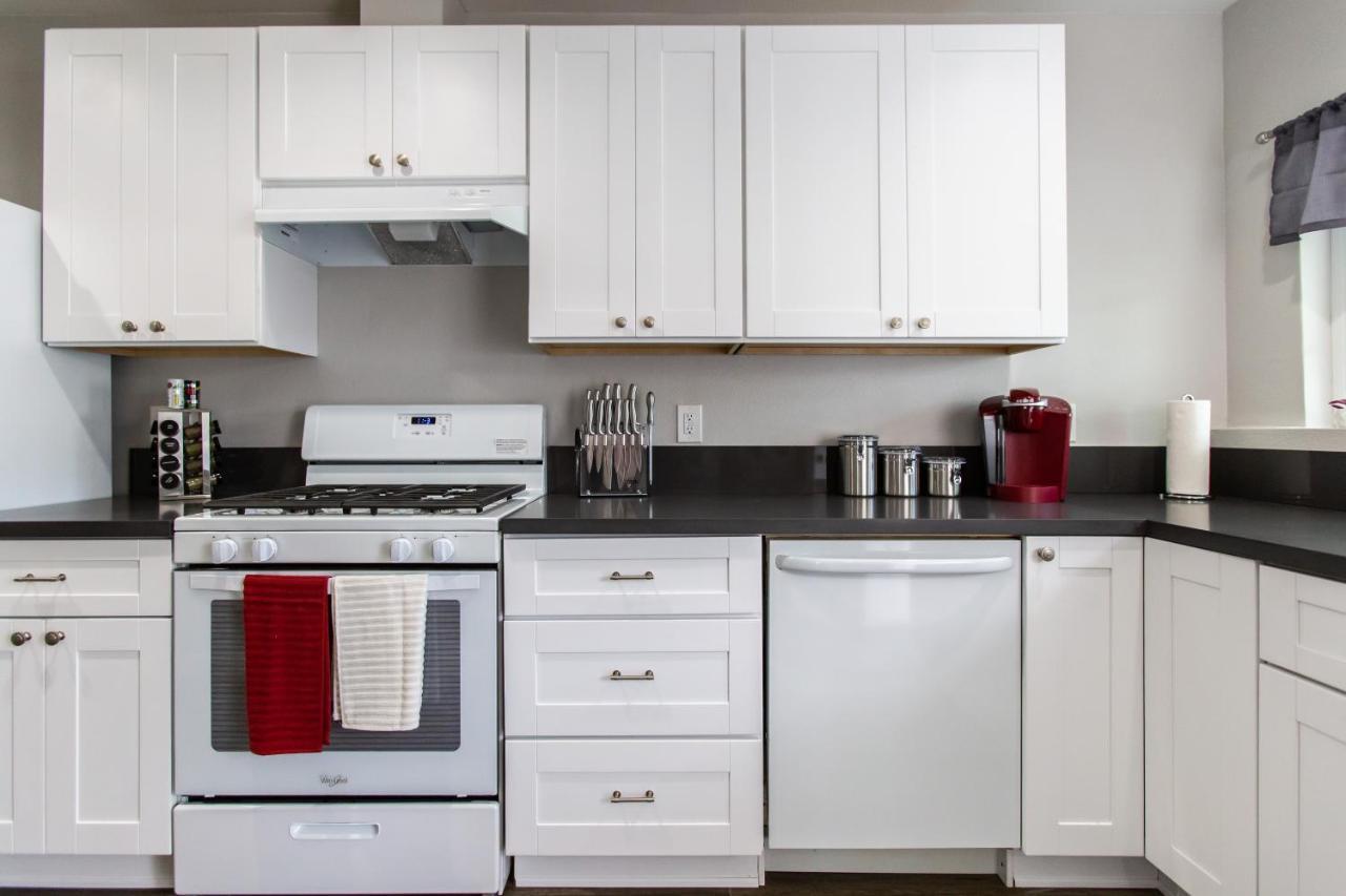 Long Beach Duplex King Bed Pet Friendly Nurses Surgeon Business Travelers Near St Marys Medical Center & Downtown المظهر الخارجي الصورة